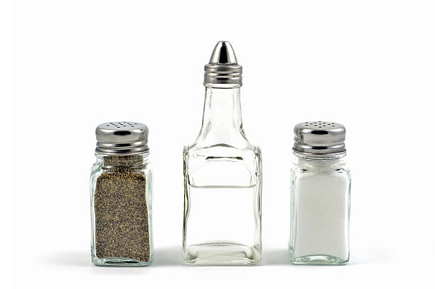 salt, pepper, vinegar - vinegar stockfoto's en -beelden