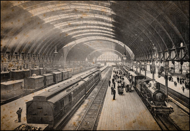 istock Antique London's photographs: Paddington Station 1195029665