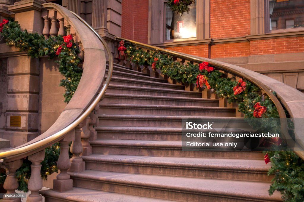 Kerst ingericht trap - Royalty-free Kerstmis Stockfoto