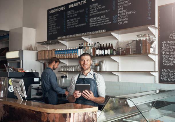 istock Customers always leave good reviews on our website 1195036512