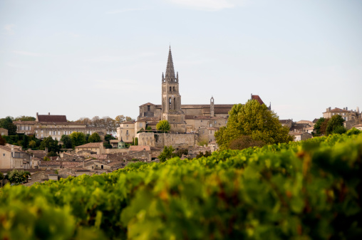 Vue sur la ville de Tonnerre en Bourgogne