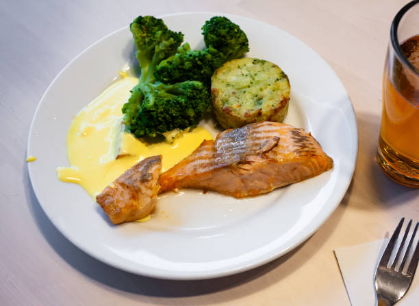 istock Salmon fillet with vegetables 1195071629