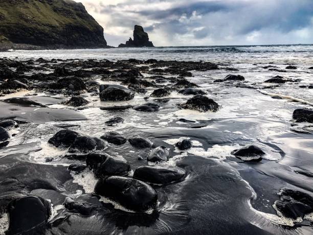 istock Talisker Beach, Isle of Skye, Scotland 1195088975