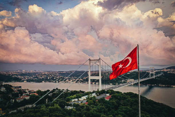 Dusk in bosporus Turkish flag bosporus bosphorus stock pictures, royalty-free photos & images