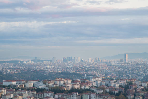 istock City at dusk 1195102810