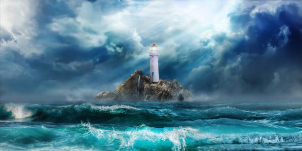 farol na tempestade com ondas grandes - lighthouse storm sea panoramic - fotografias e filmes do acervo