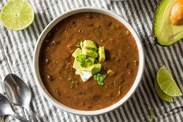 domowa organiczna zupa z czarnej fasoli - avocado brown obrazy zdjęcia i obrazy z banku zdjęć