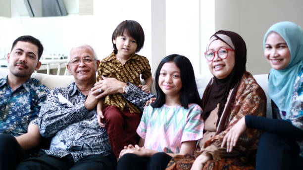 istock Indonesian Family 1195166203