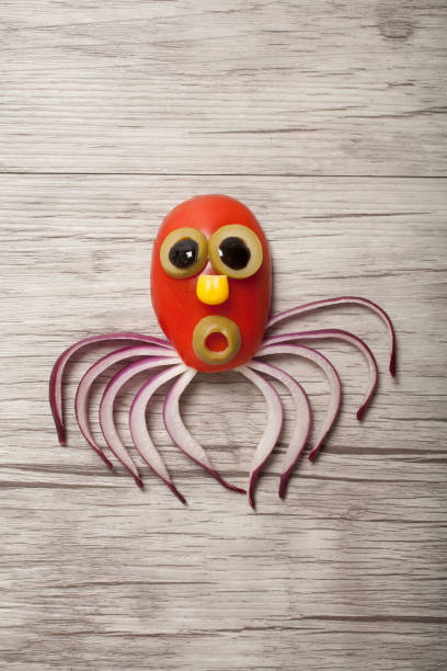 istock Easy recipe for making an animal with vegetables 1195213401