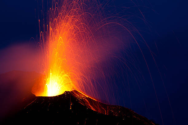 eruption of the volcano stromboli eruption of the volcano stromboli at night iceland image horizontal color image stock pictures, royalty-free photos & images