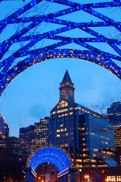 istock Christmas lights on a city trellis 1195249043