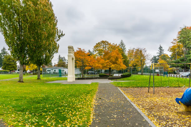istock Burien Park In Autumn 1195261716