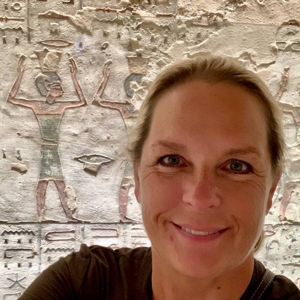 Solo Traveler Egypt selfie