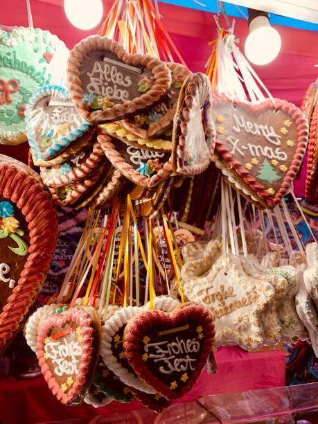 istock Christmas gingerbread cookies at a fair in Berlin 1195276295
