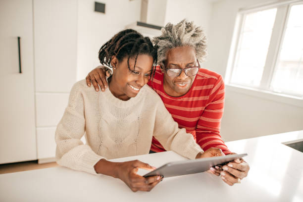 istock Online medical help for seniors 1195319543