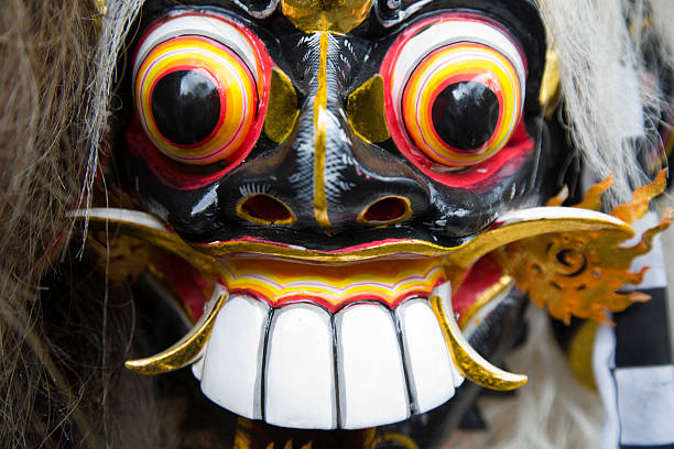 maschera di bali - rangda foto e immagini stock