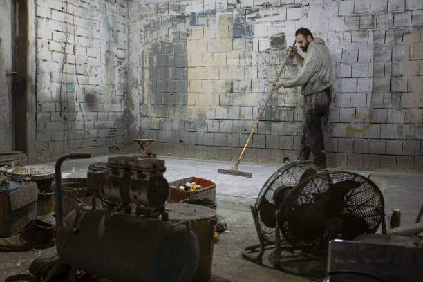 istock One young artist working on a canvas 1195435015