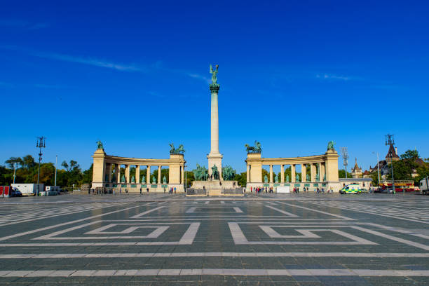 istock Heroes' Square at City Park, Budapest, Hungary 1195541965