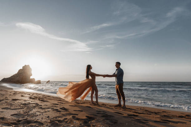 Vestido Para Boda En Crucero - Banco de fotos e imágenes de stock - iStock Vestido Para Boda En Crucero - Banco de fotos e imágenes de stock - iStock
