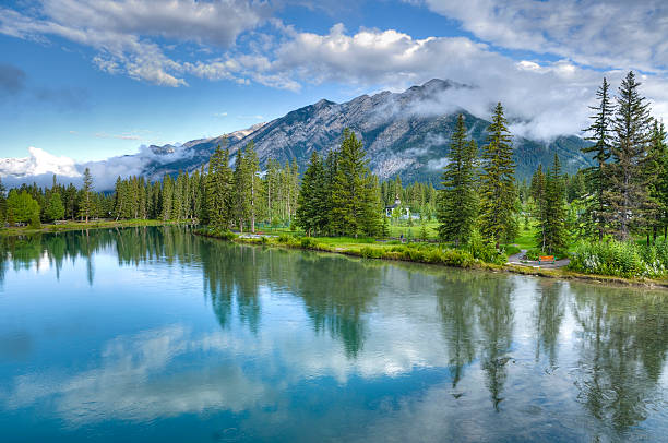 Lago em Banf, Canadá - fotografia de stock