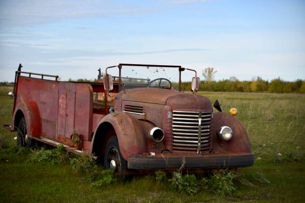 istock Old red fire truck 1195648318