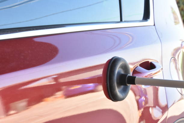istock Car body repair 1195694996