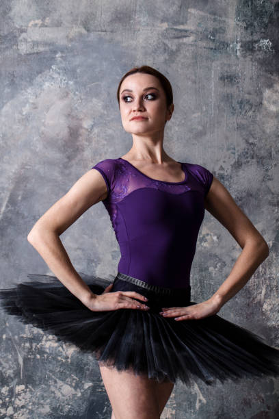 istock Ballerina in studio 1195702551