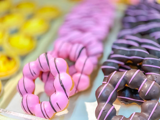 istock Sweet colors donuts 1195704984