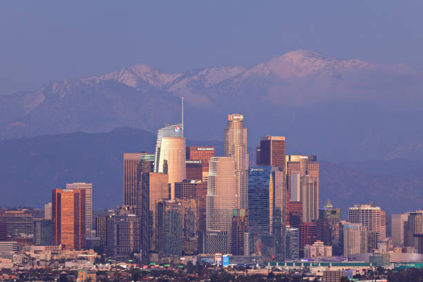 istock Los Angeles Skyline - Night 1195770098