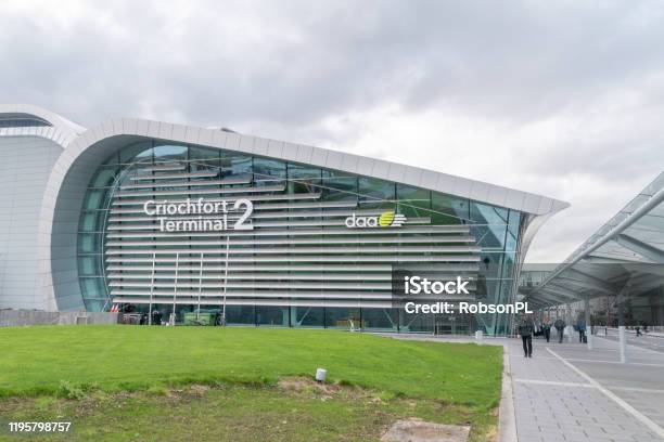 Nhà Ga Criochfort 2 Của Sân Bay Dublin Sân Bay Dublin Là Một Sân Bay Quốc Tế Phục Vụ Dublin Thủ Đô Của Ireland Hình ảnh Sẵn có - Tải xuống Hình ảnh Ngay bây giờ