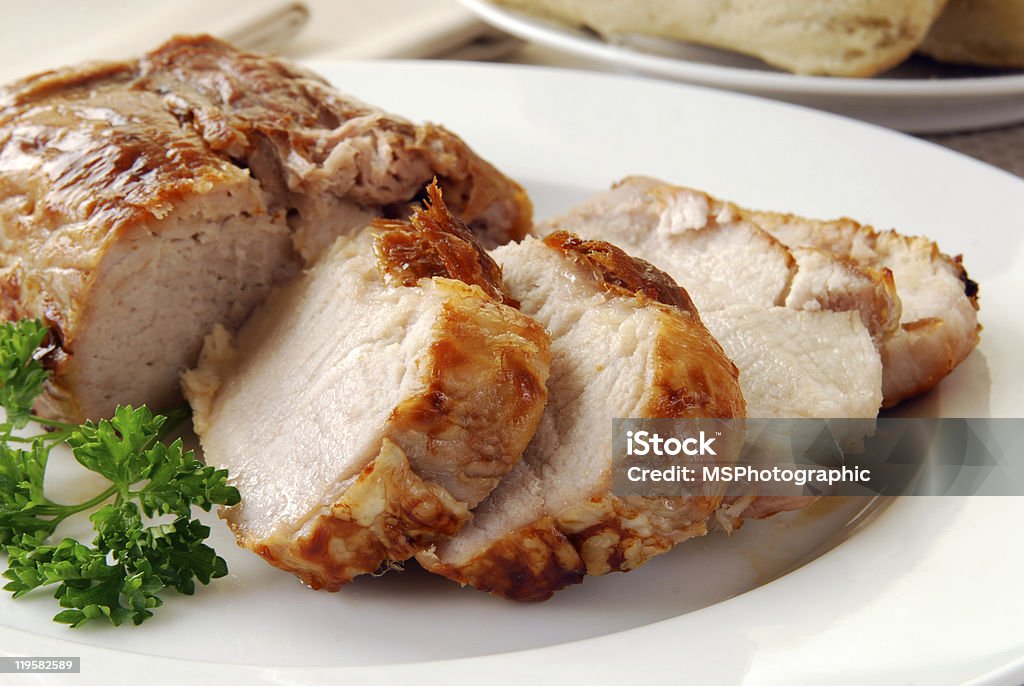 Cerdo asado con opciones frías y calientes - Foto de stock de Carne de cerdo libre de derechos