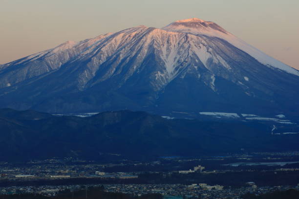 istock Iwate Mountain at sunrise 1195826729