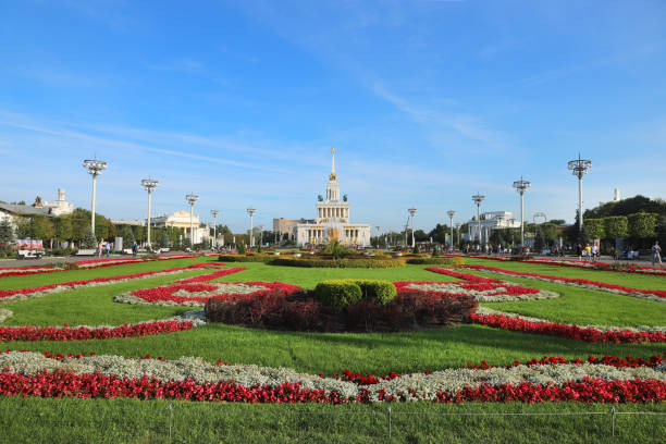 parque vdnkh de moscou - vdnh - fotografias e filmes do acervo