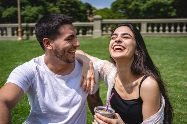 istock Carefree summer dating 1195943846