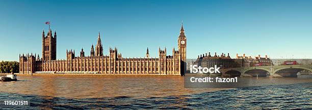 Foto de Casas Do Parlamento Londres e mais fotos de stock de Londres - Inglaterra - Londres - Inglaterra, Paisagem urbana, Big Ben