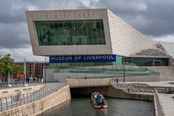 dies ist das museum von liverpool - museum of liverpool stock-fotos und bilder