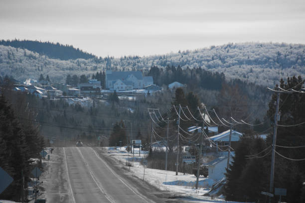 istock Canadian Mountain Village 1196100638