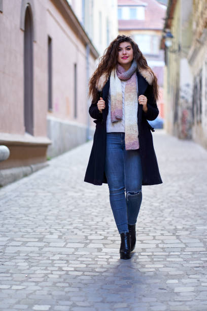 istock Fashionable young urban lady 1196163247