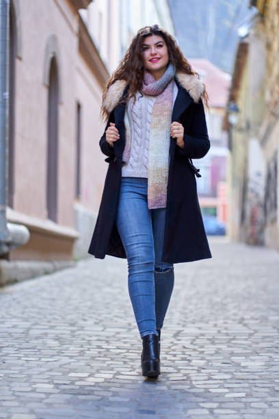 istock Fashionable young urban lady 1196163253