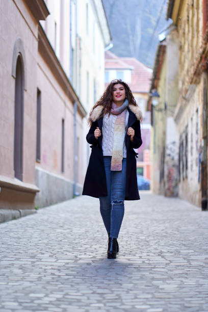 istock Fashionable young urban lady 1196163254