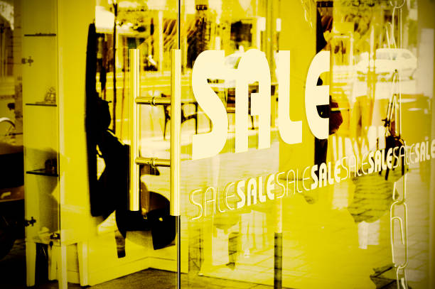 istock Advertising of sales 1196168372