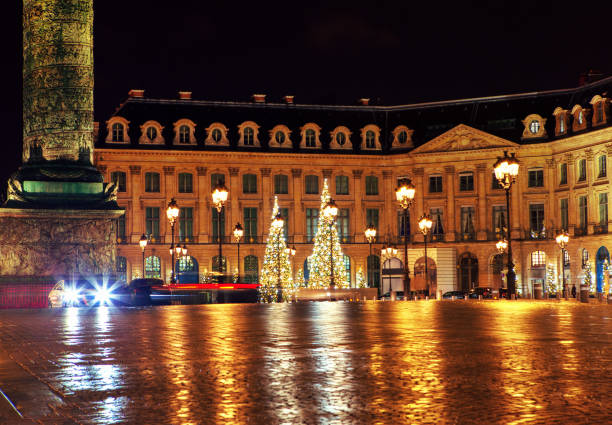 istock Christmas city square 1196182077