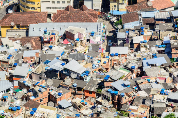 barraco mieszkania favela wspólnoty dona marta rio de janeiro - barraco zdjęcia i obrazy z banku zdjęć