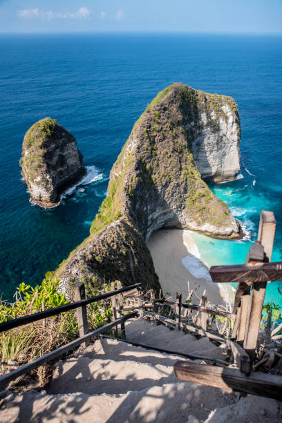 Nusa Penida Kelingking beach, Indonesia A view from the Kelingking beach in Nusa Penida, Bali. kelingking beach stock pictures, royalty-free photos & images
