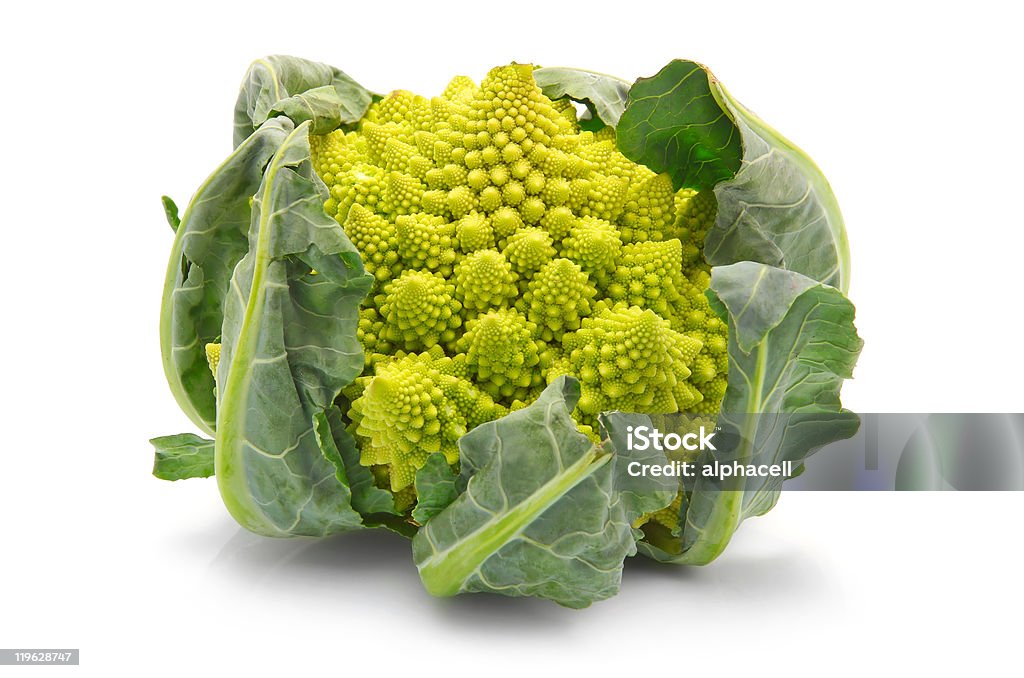 Cavolo Broccolo Romanesco isolato - Foto stock royalty-free di Alimentazione sana