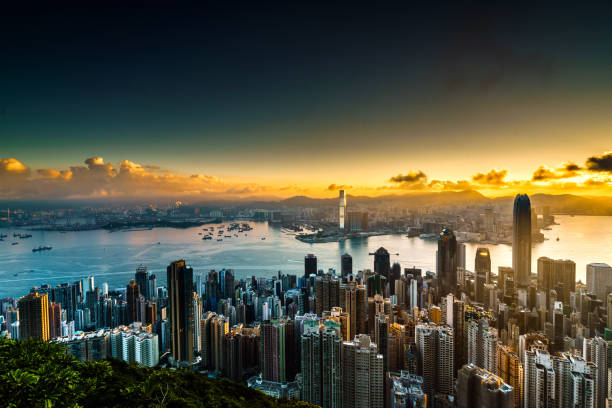 istock Hong Kong skyline at sunrise 1196297354
