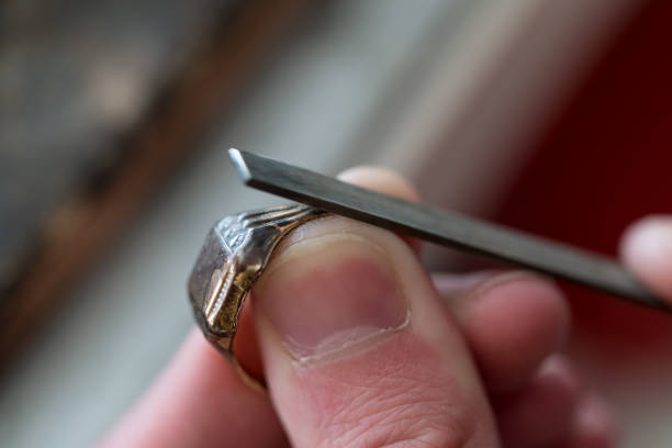 istock Jeweler At Work In Jewelry 1196353112