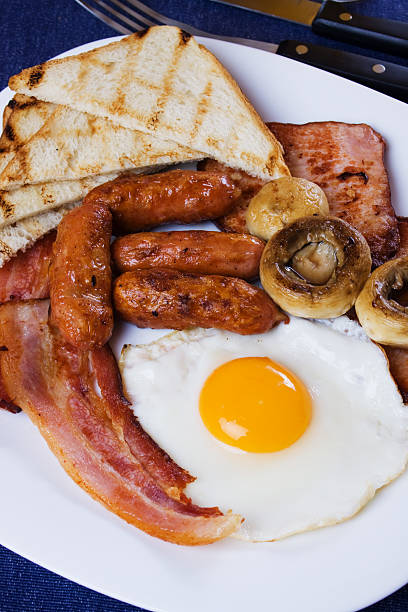 istock Traditional english breakfast 119638898