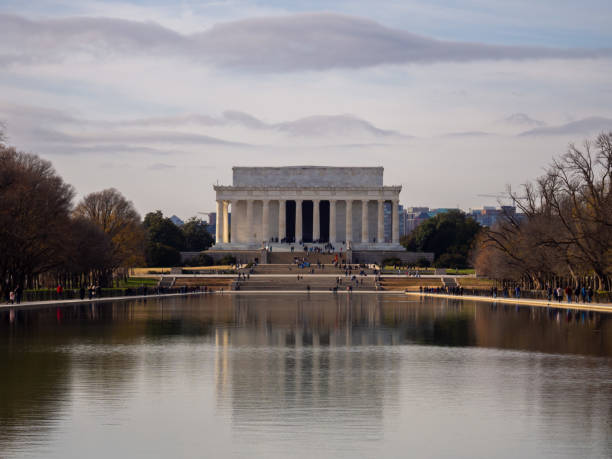 istock Lincoln Memorial 1196406831