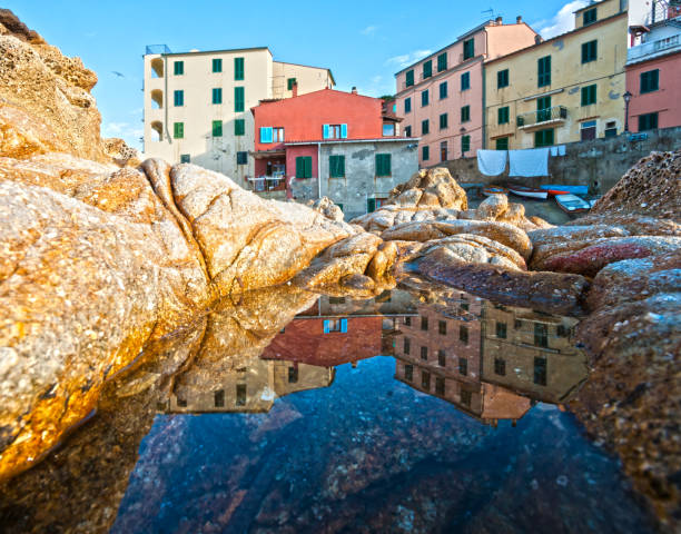 isla elba, toscana, italia - portoferraio fotografías e imágenes de stock